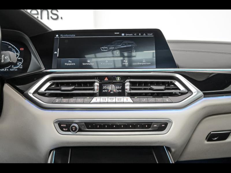 BMW X5 xDrive 45e — photo 12