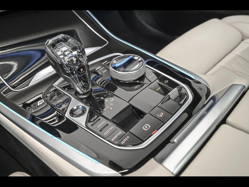 BMW X5 xDrive 45e — photo 11