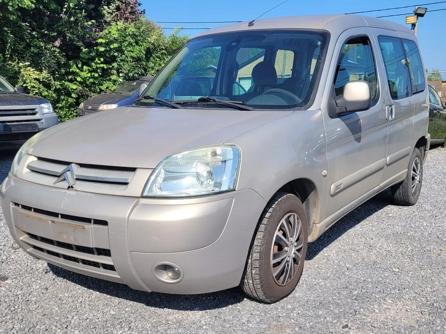 Citroen Berlingo 1.4i AIRCO 2005 !!! EERST LEZEN !!! Gris - 1