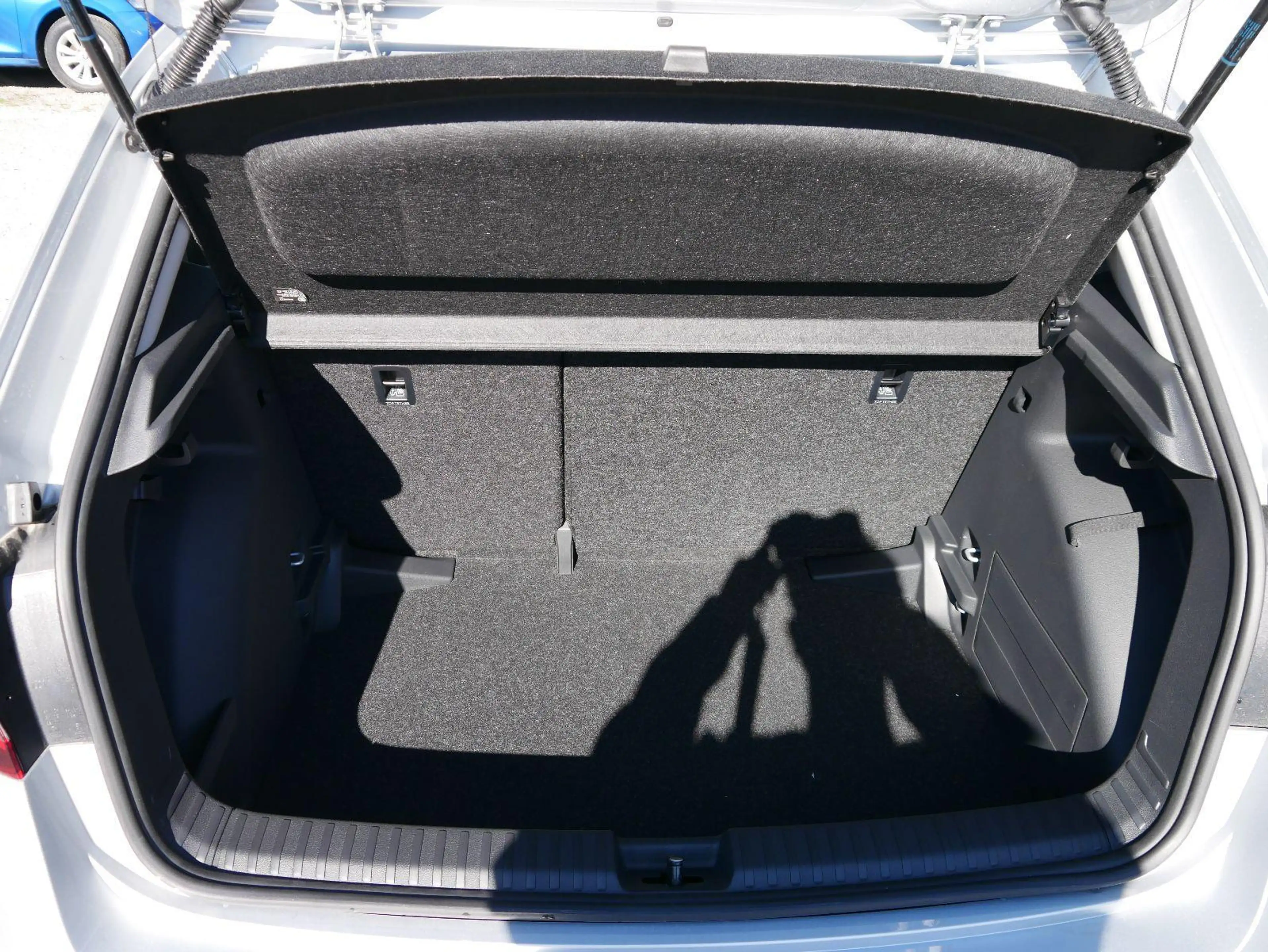 Skoda Fabia Selection 1.0 TSI *LED*PDC-HI*SMARTLINK*SHZ*BLU... — photo 6