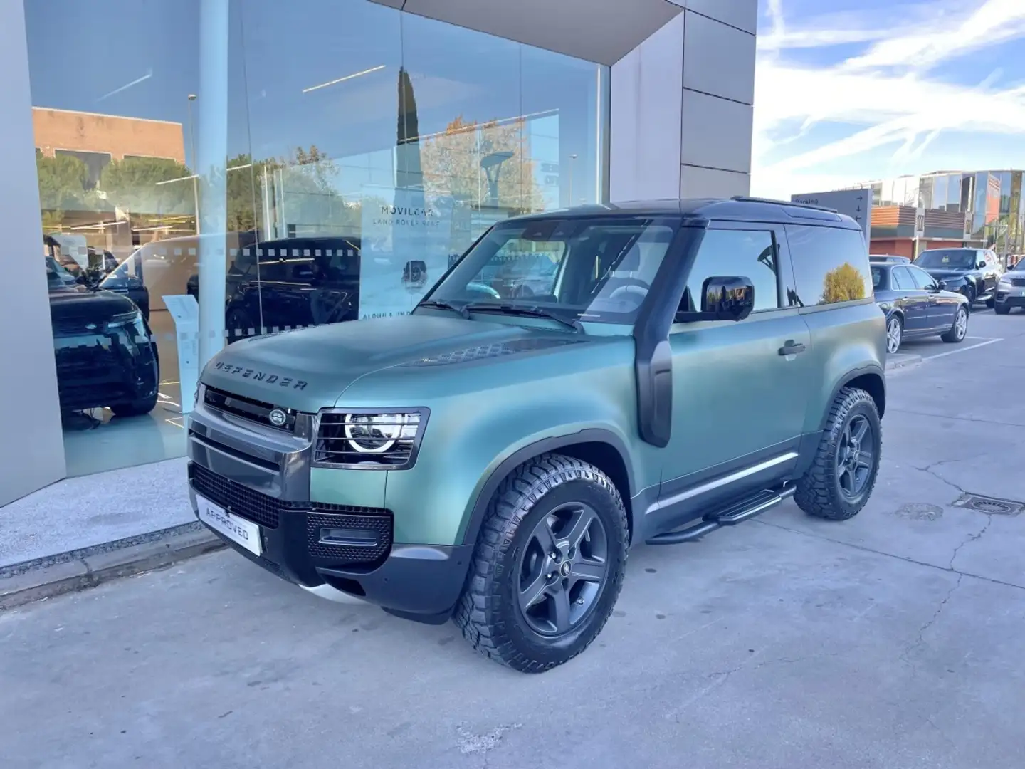 Land Rover Defender 90 3.0D l6 MHEV Standard AWD Aut. 250 Verde - 2