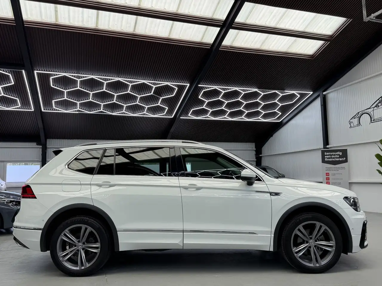 Volkswagen Tiguan Allspace 1.5 TSI R-Line CarPlay Camera 7p., миниатюра 23