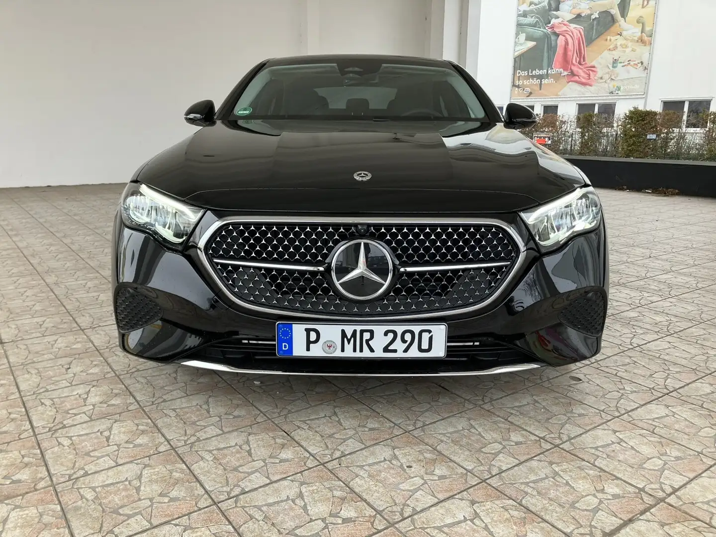 Mercedes-Benz E 220 E 220 d AVANTGARDE/Pano.-Dach/Distronic/Kamera LED Schwarz - 2