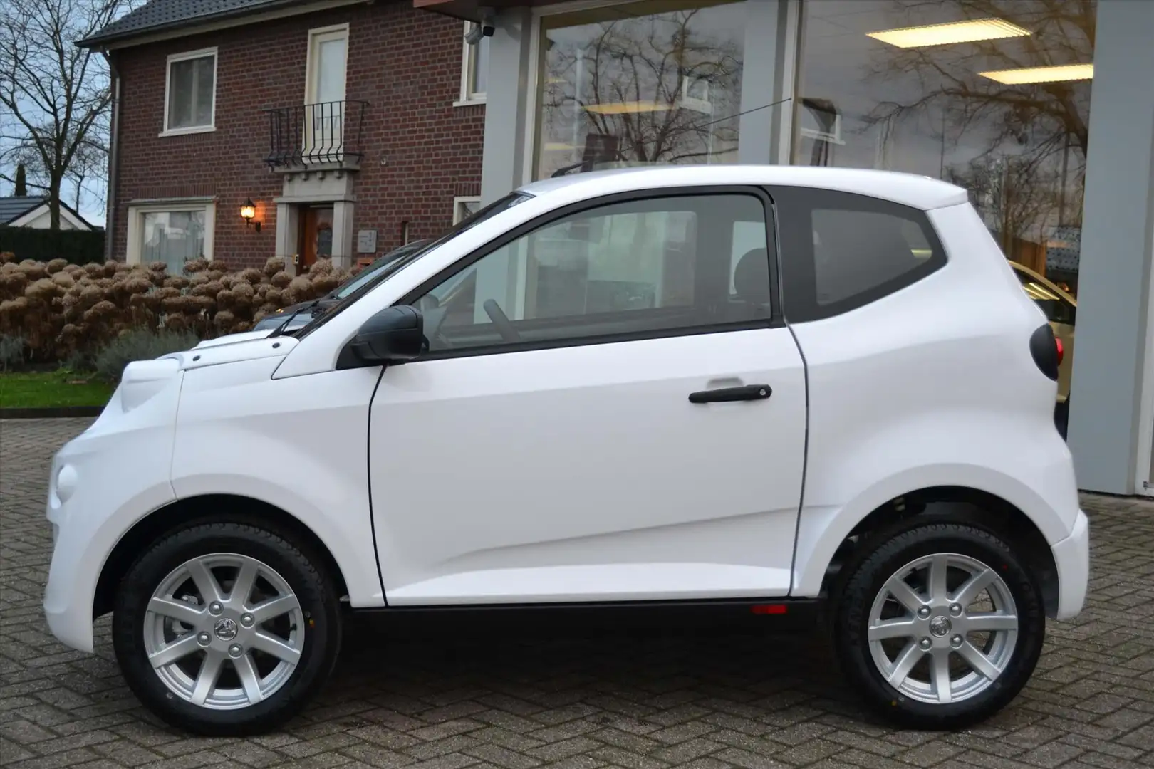 Aixam City S9 Minauto Access MET Radio + Carkit Brommobiel Wit - 2