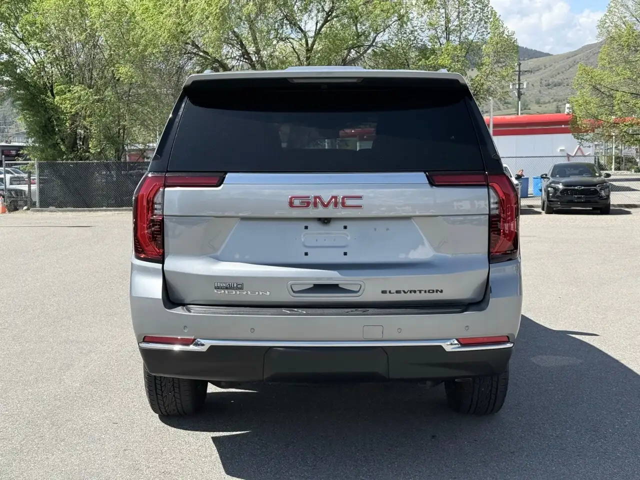 GMC Yukon снимка GMC Yukon