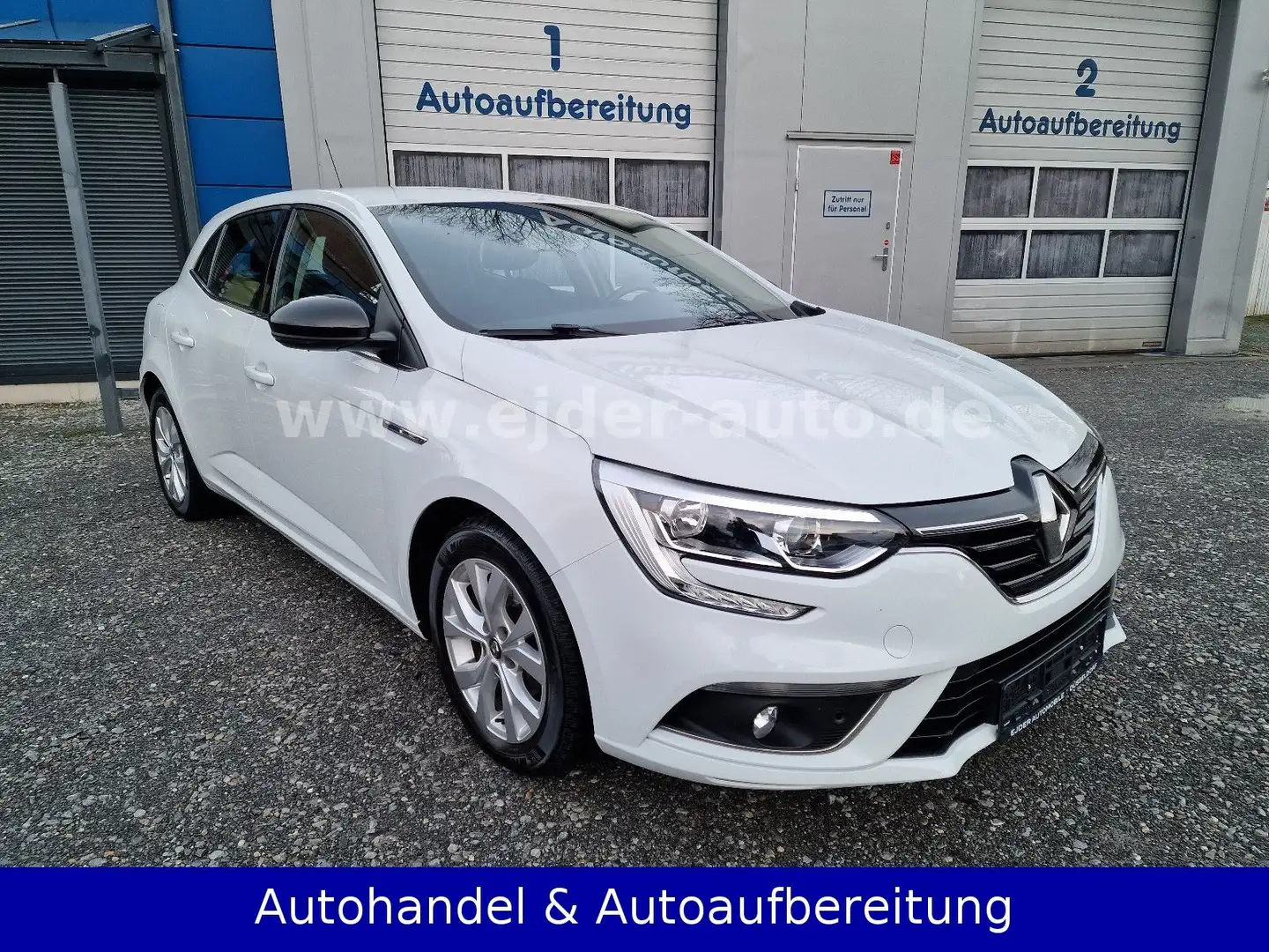 Renault Megane IV Lim. 1.2 Limited *CAR-PLAY*NAVI*XENON* Weiß - 2