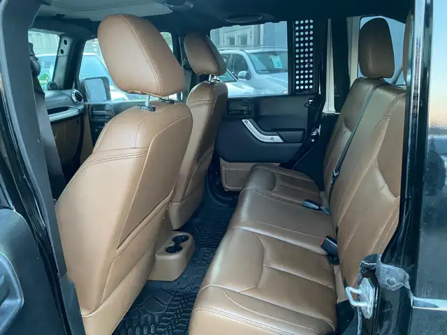 Jeep Wrangler view 10