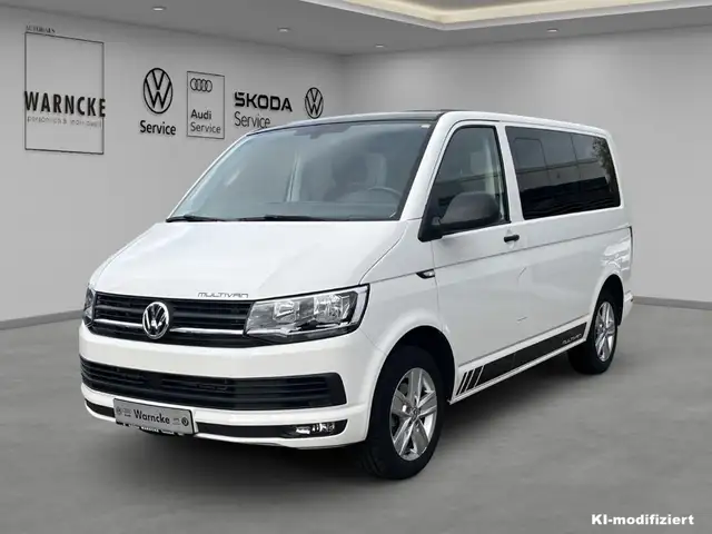 Volkswagen T6 Multivan 2.0 TDI Trendline DSG ACC AHK LM NAV SHZ PDC BearL