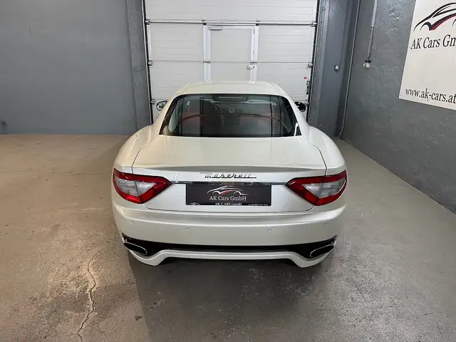 Maserati GranTurismo Gran Turismo S Ansicht 11