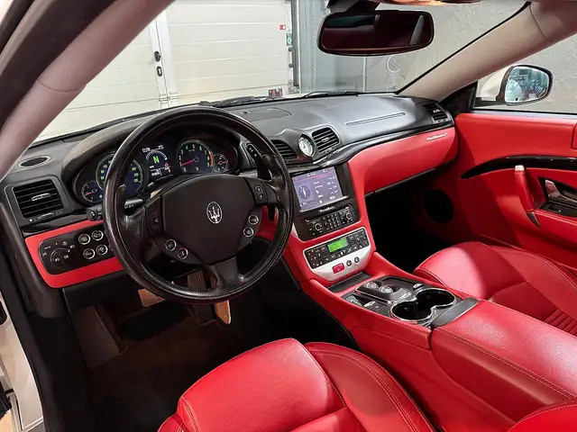 Maserati GranTurismo Gran Turismo S Ansicht 19