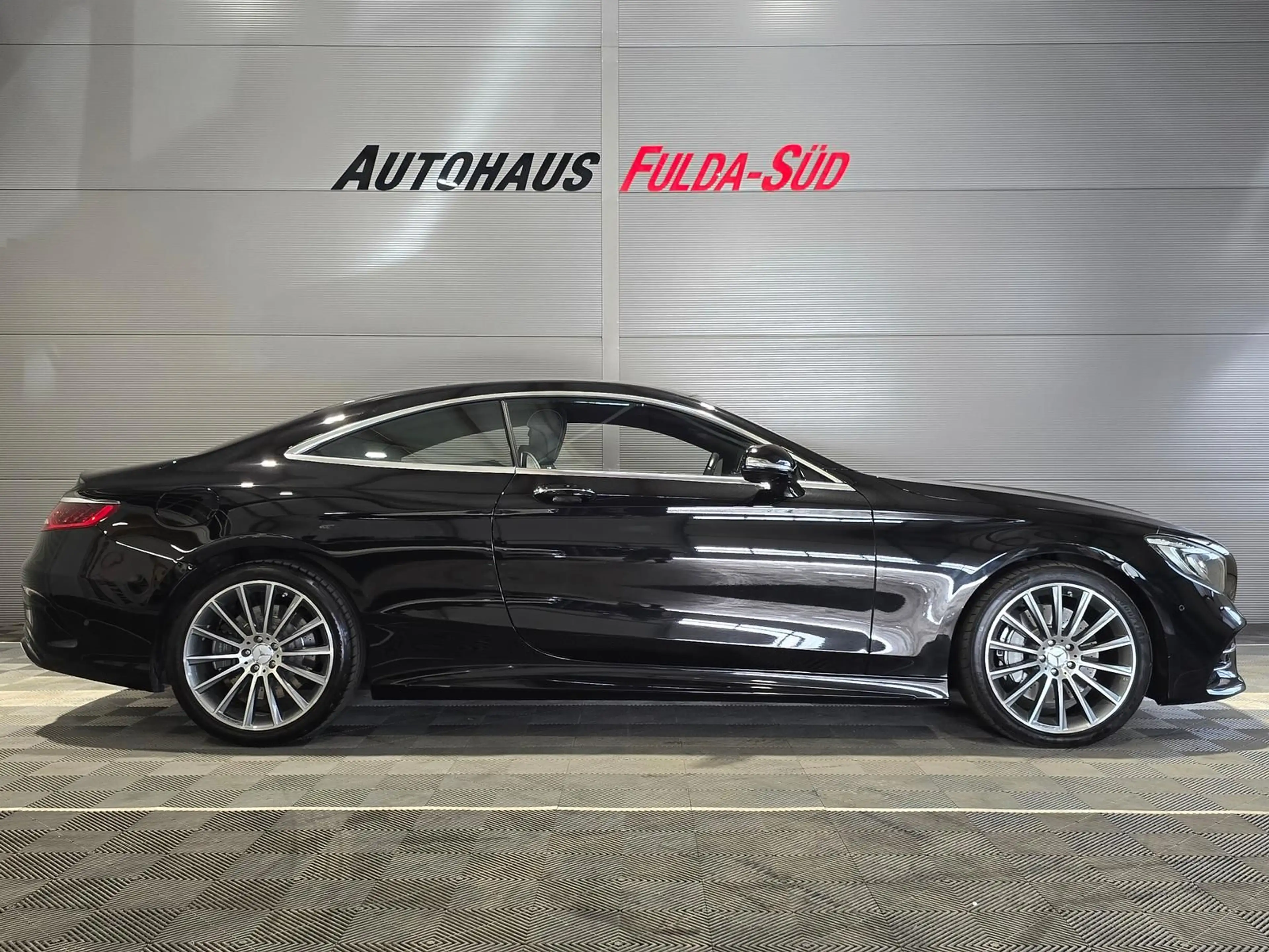 Mercedes-Benz S 560 Coupe 4M AMG-Line°Burmester°Pano°ILS°DAB° — photo 3