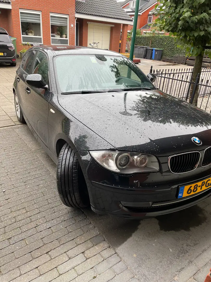 BMW 116 116i EffDyn.BnsL.UEd Zwart - 2