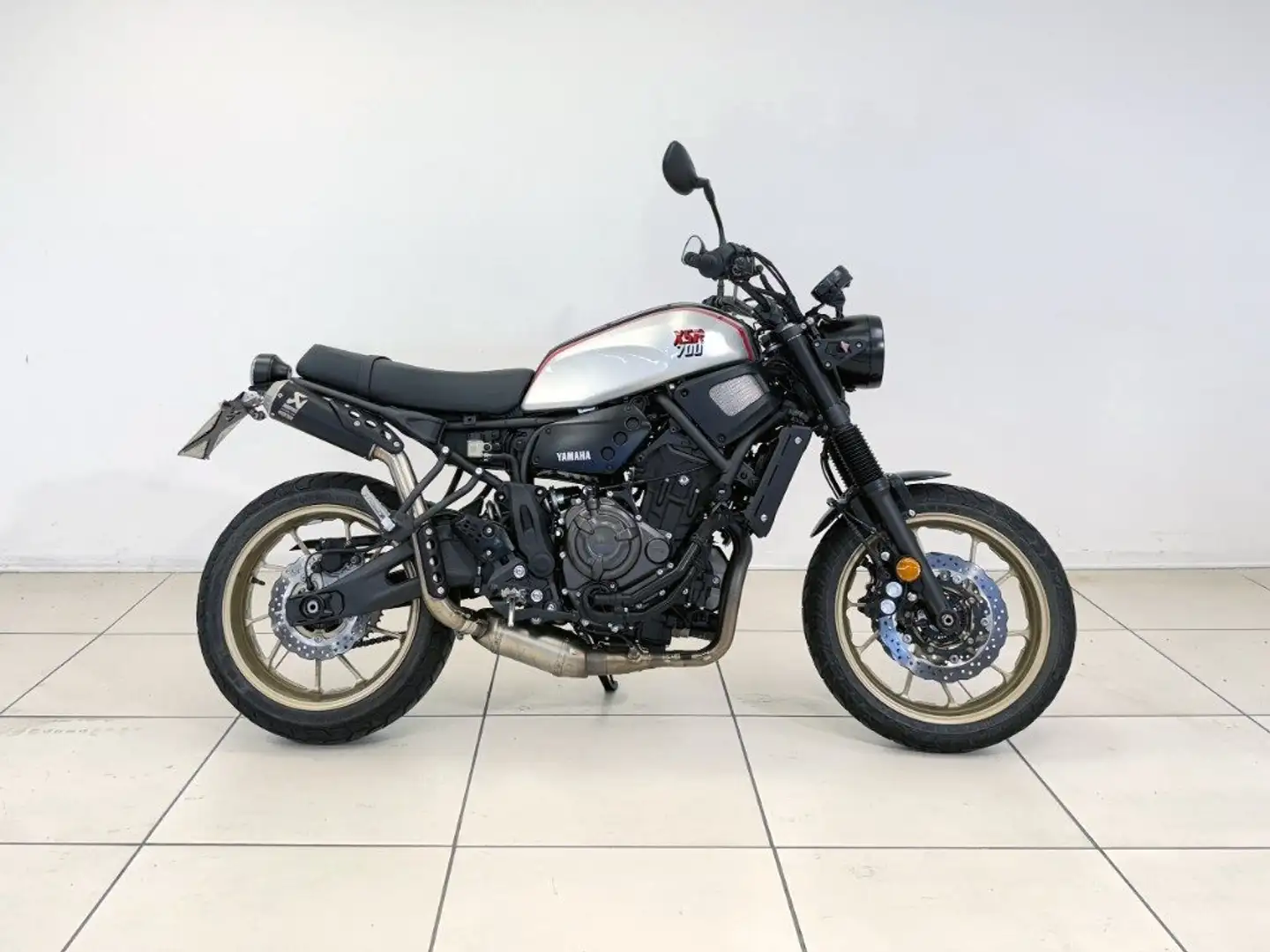 Yamaha XSR 700 XTribute Grigio - 1