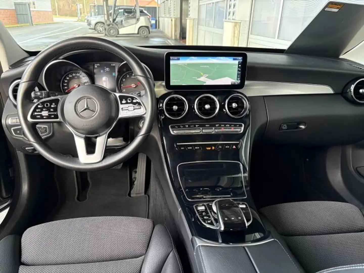 Mercedes-Benz C 180 C 180 T AVANTGARDE 9G AHK MULTIBEAM PANO TOTWINK Grau - 2