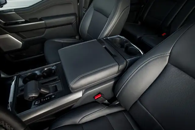 Ford F 150 F-150 Lariat SuperCrew 5,5'-Bed 4x4 Ansicht 30