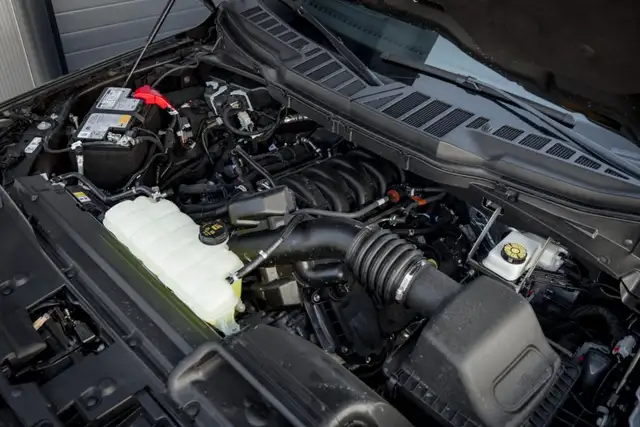 Ford F 150 F-150 Lariat SuperCrew 5,5'-Bed 4x4 Ansicht 7