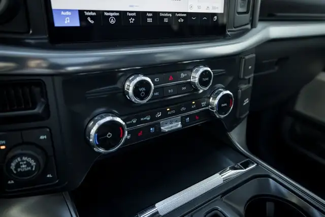 Ford F 150 F-150 Lariat SuperCrew 5,5'-Bed 4x4 Ansicht 26