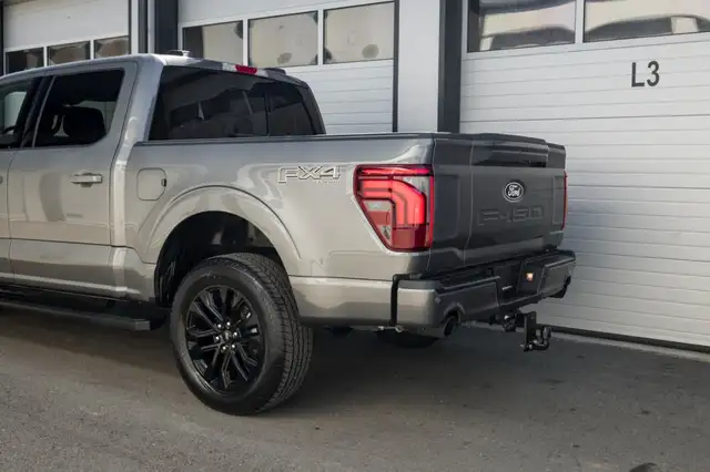 Ford F 150 F-150 Lariat SuperCrew 5,5'-Bed 4x4 Ansicht 11