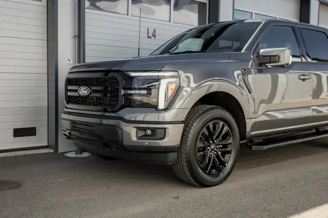 Ford F 150 F-150 Lariat SuperCrew 5,5'-Bed 4x4 Ansicht 8