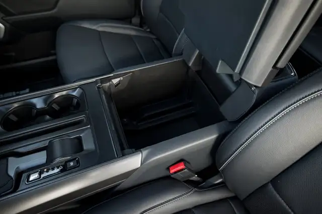 Ford F 150 F-150 Lariat SuperCrew 5,5'-Bed 4x4 Ansicht 31