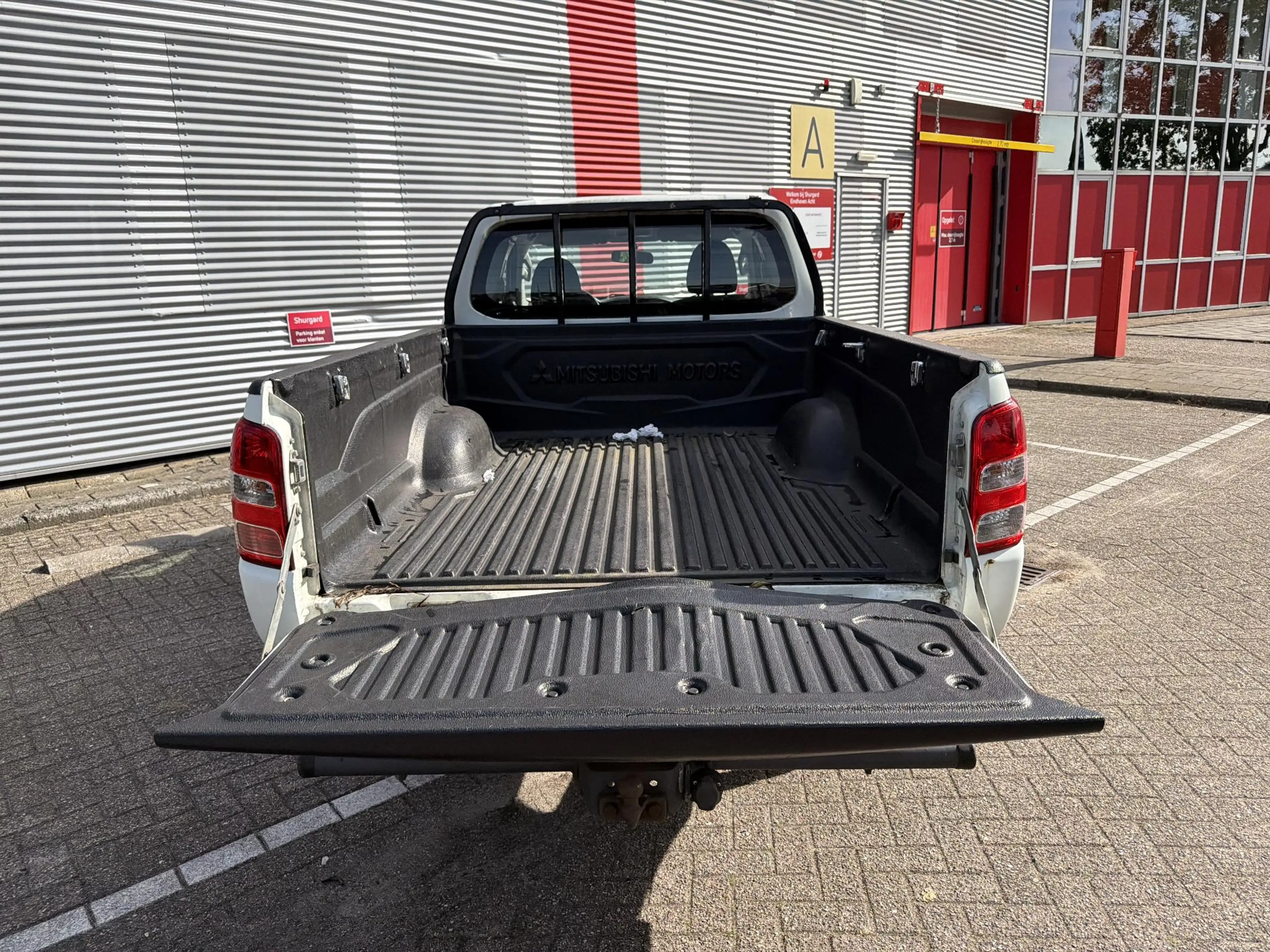 Mitsubishi L200 2.4 DI-D Club Cab Invite | € 9.950,- NETTO! | Airc — photo 6