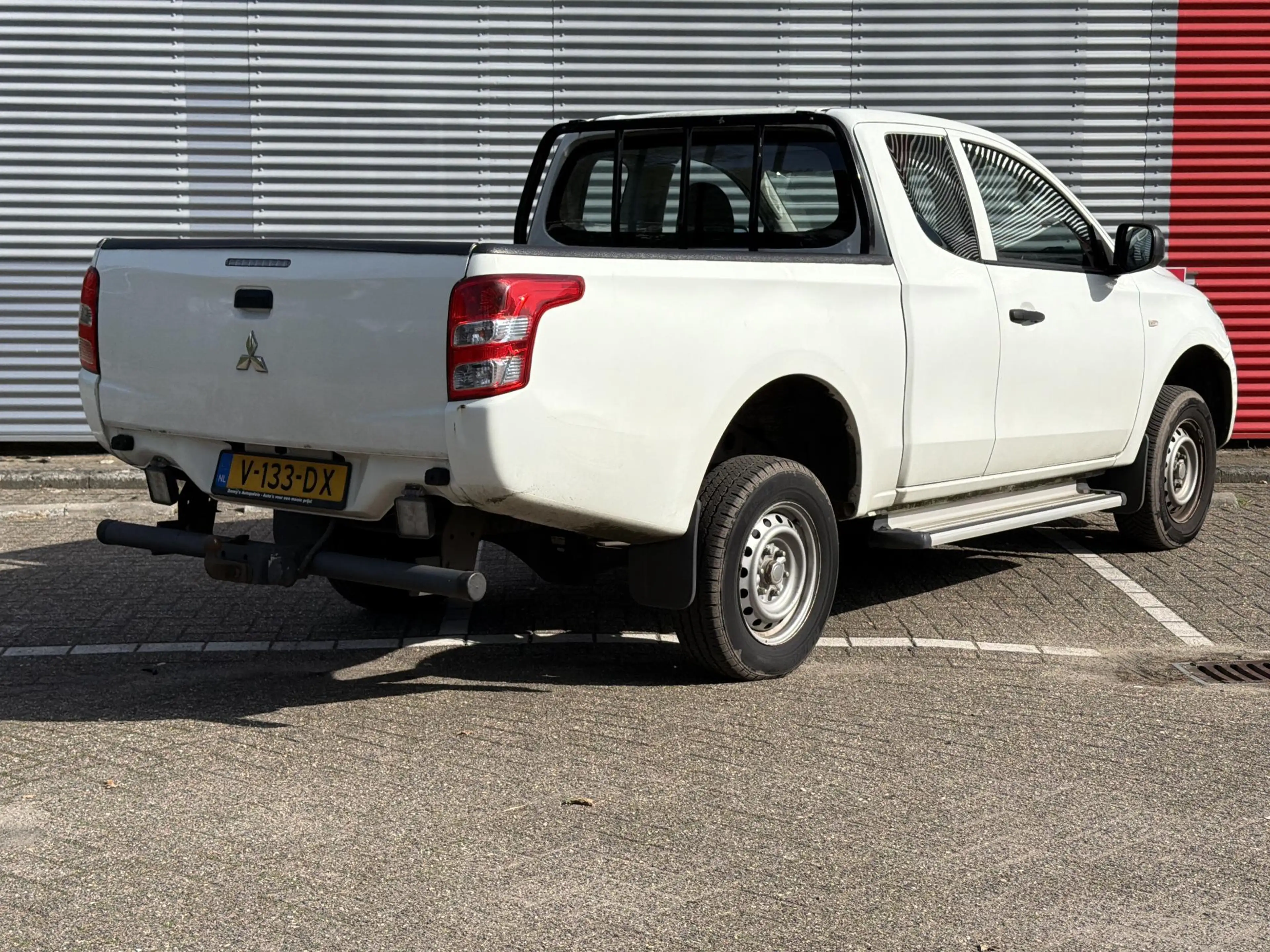 Mitsubishi L200 2.4 DI-D Club Cab Invite | € 9.950,- NETTO! | Airc — photo 2
