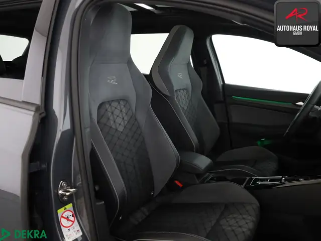 Volkswagen Golf view 10