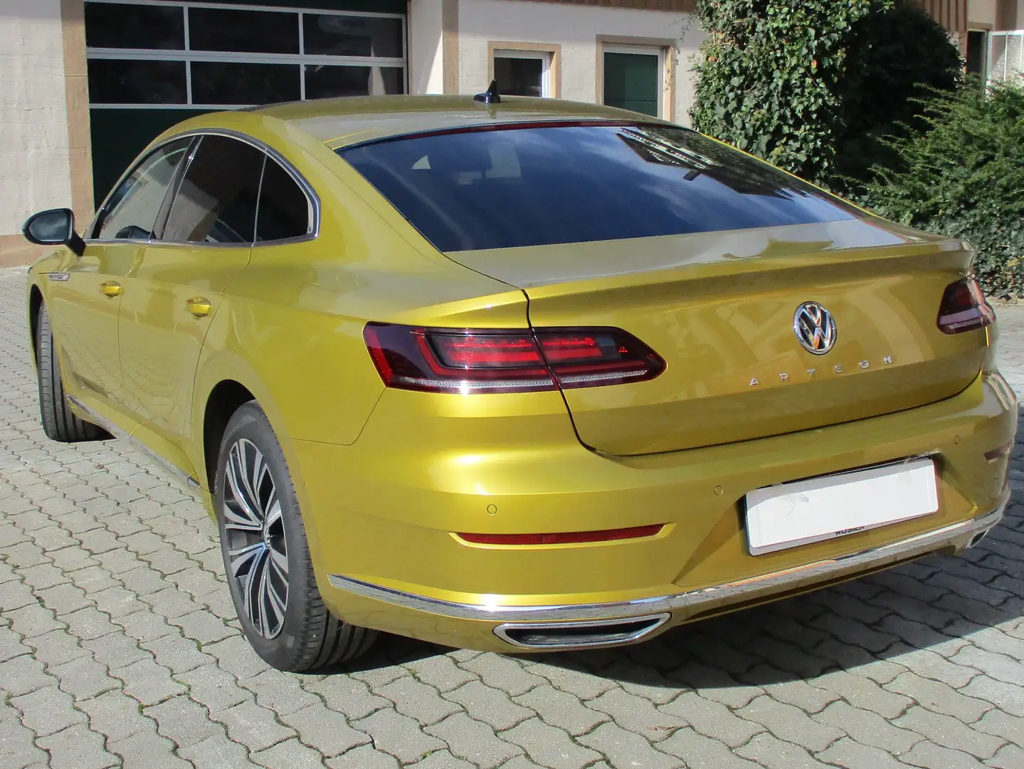 Volkswagen Arteon Arteon 2.0 TSI DSG Elegance Gelb - 2