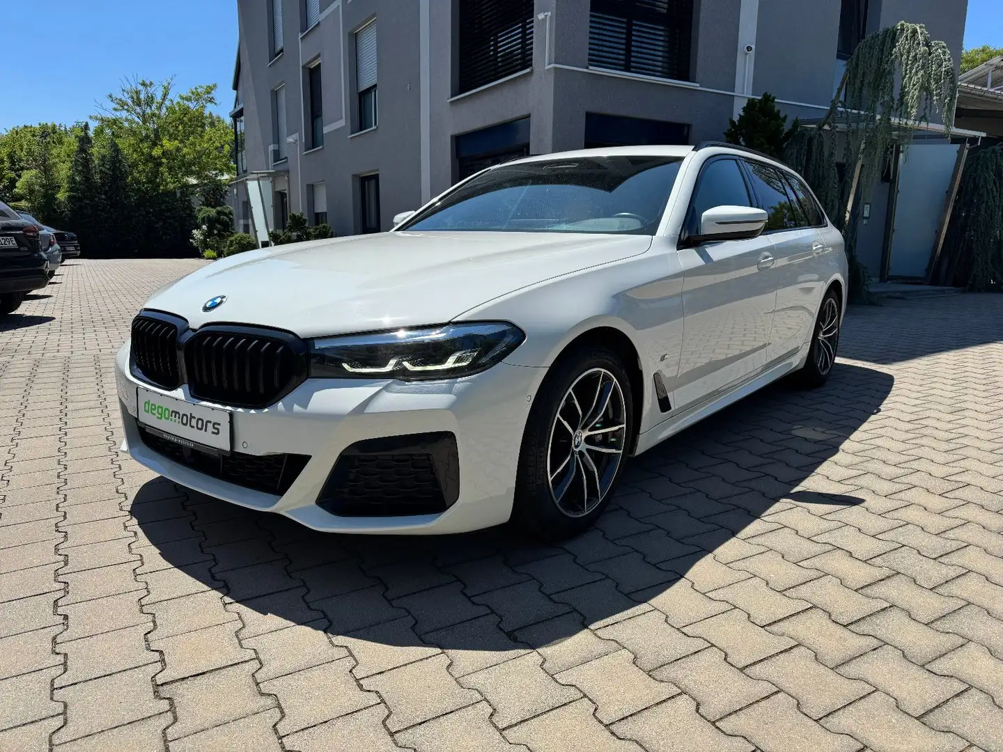 BMW 530 i Touring Sportautom. M Sport Blanc - 1