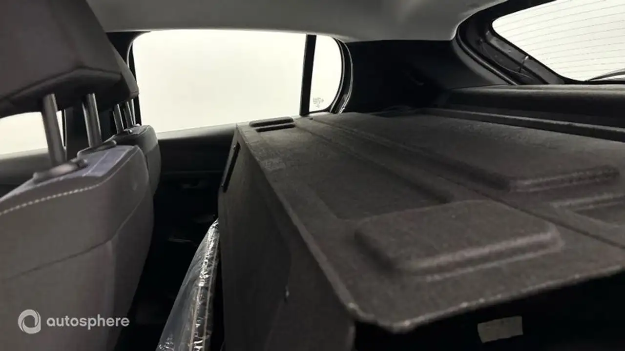 Peugeot 208 208 — photo 13