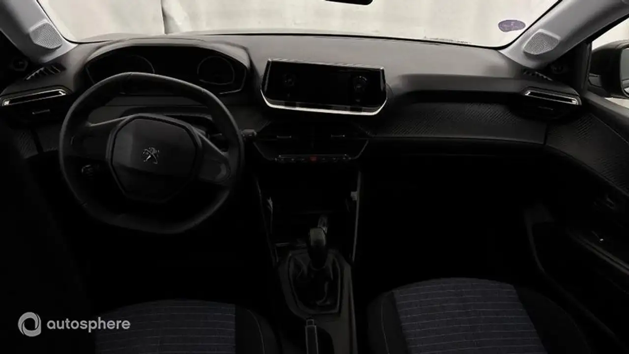Peugeot 208 208 — photo 11