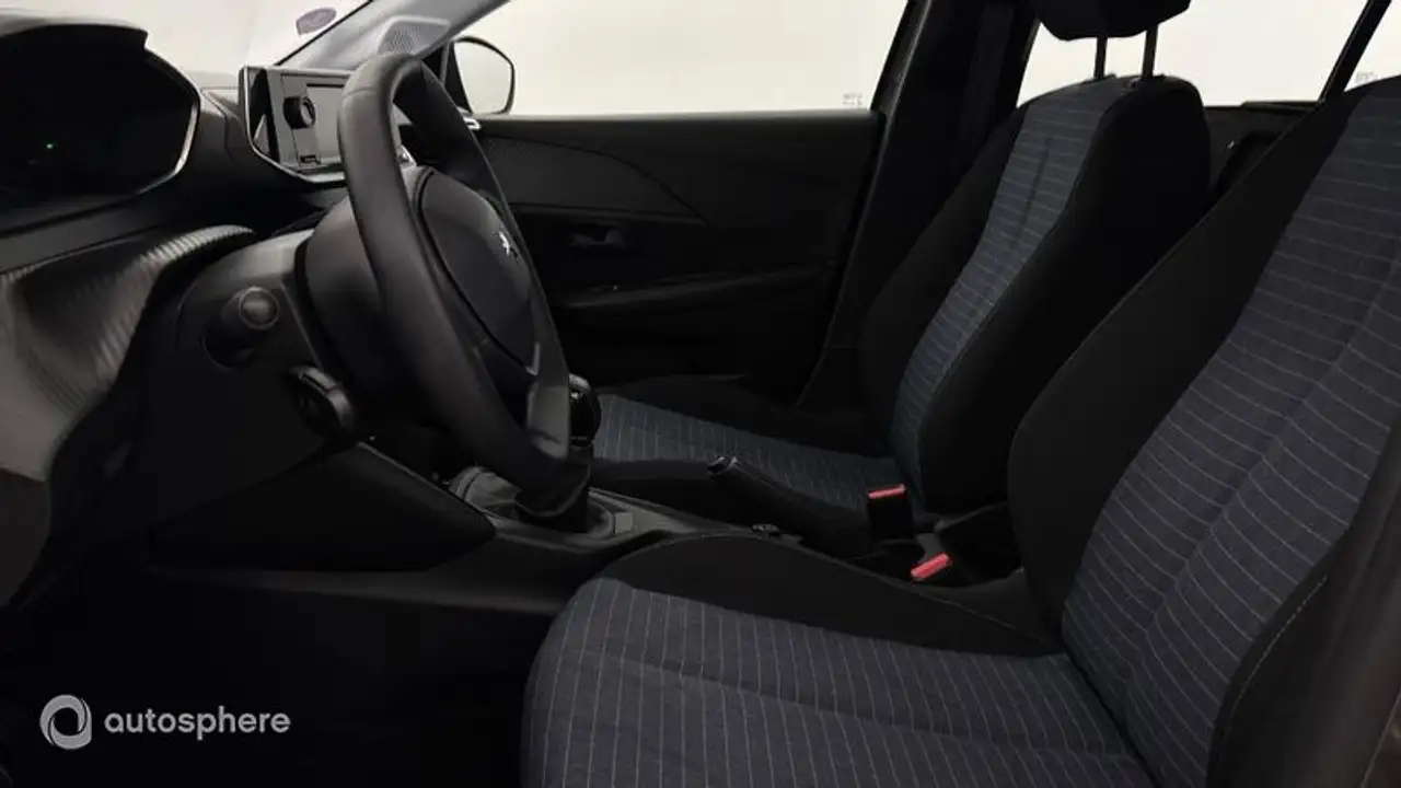 Peugeot 208 208 — photo 12
