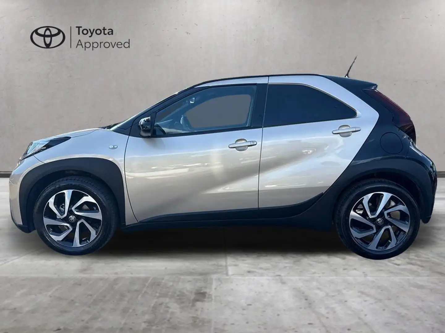Toyota Aygo X Aygo X 1.0 Trend 72cv Beige - 2