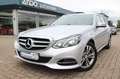 Mercedes-Benz E 220 d T BlueEfficiency LED/Navi/Teilleder/AHK Silber - thumbnail 2