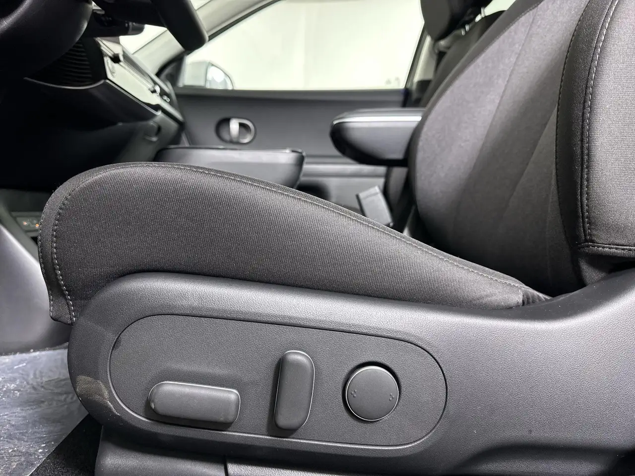 Hyundai IONIQ 5 снимка Hyundai IONIQ 5