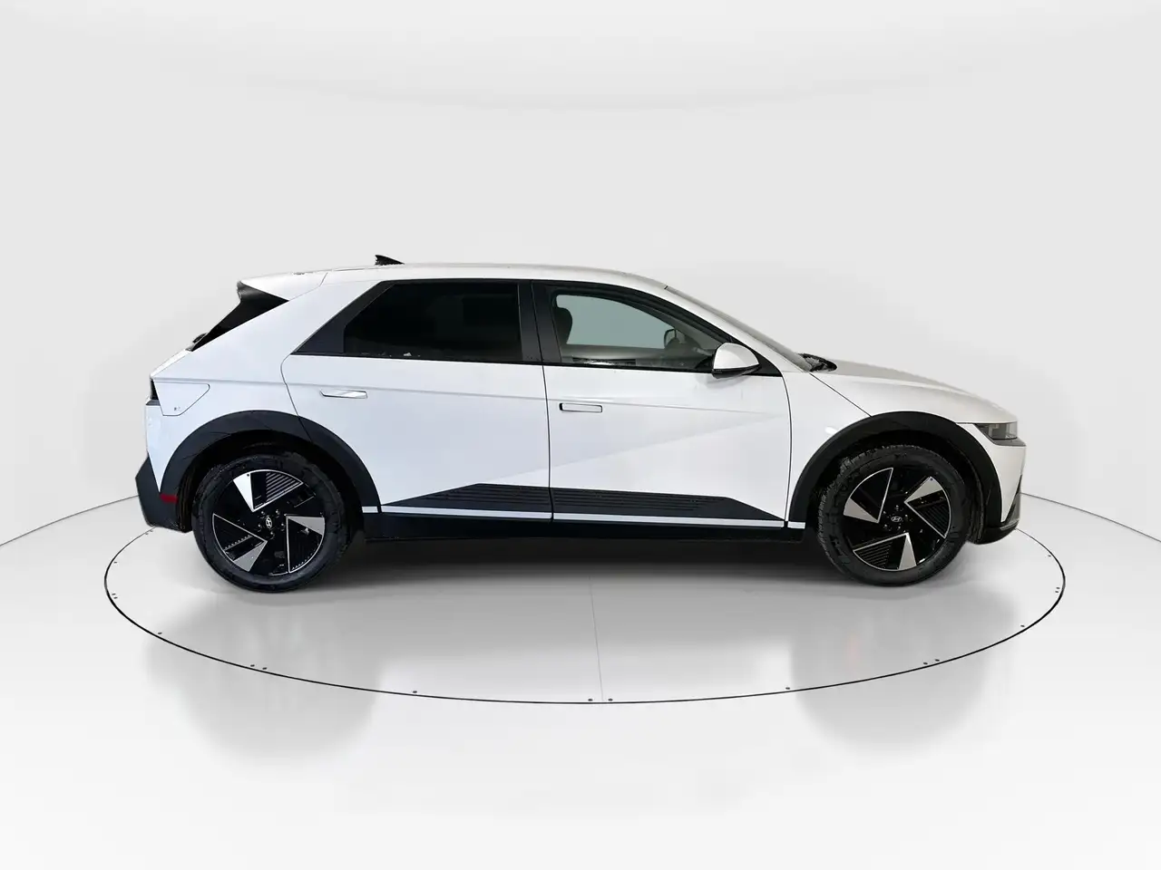 Hyundai IONIQ 5 снимка Hyundai IONIQ 5