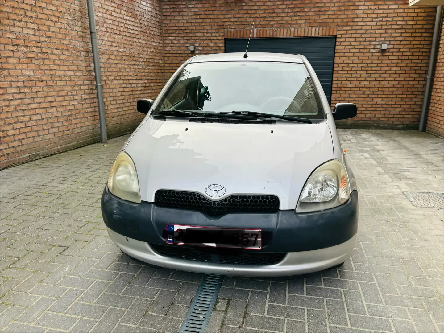 Toyota Yaris 1.0i 16v Linea Natura - 2