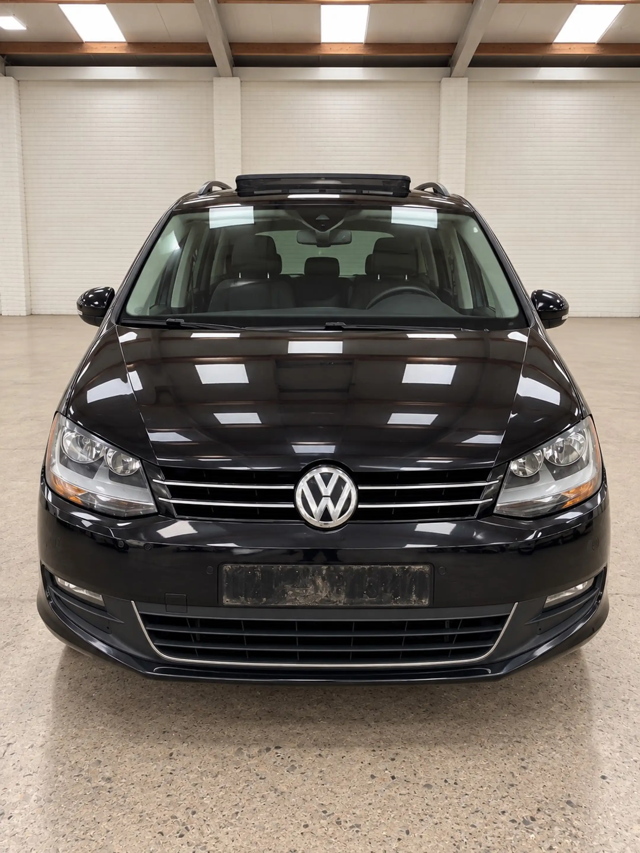 Volkswagen Sharan 2.0TDI SCR IQ Drive DSG — photo 8