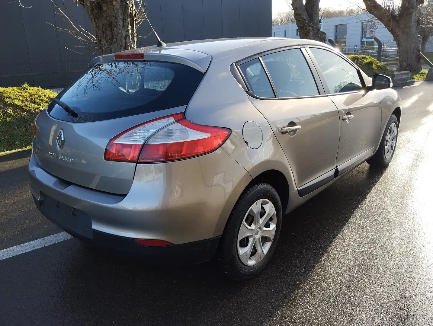 Renault Megane 1.6i Dynamique 5p Airco PRET A IMMATR. Beige - 2