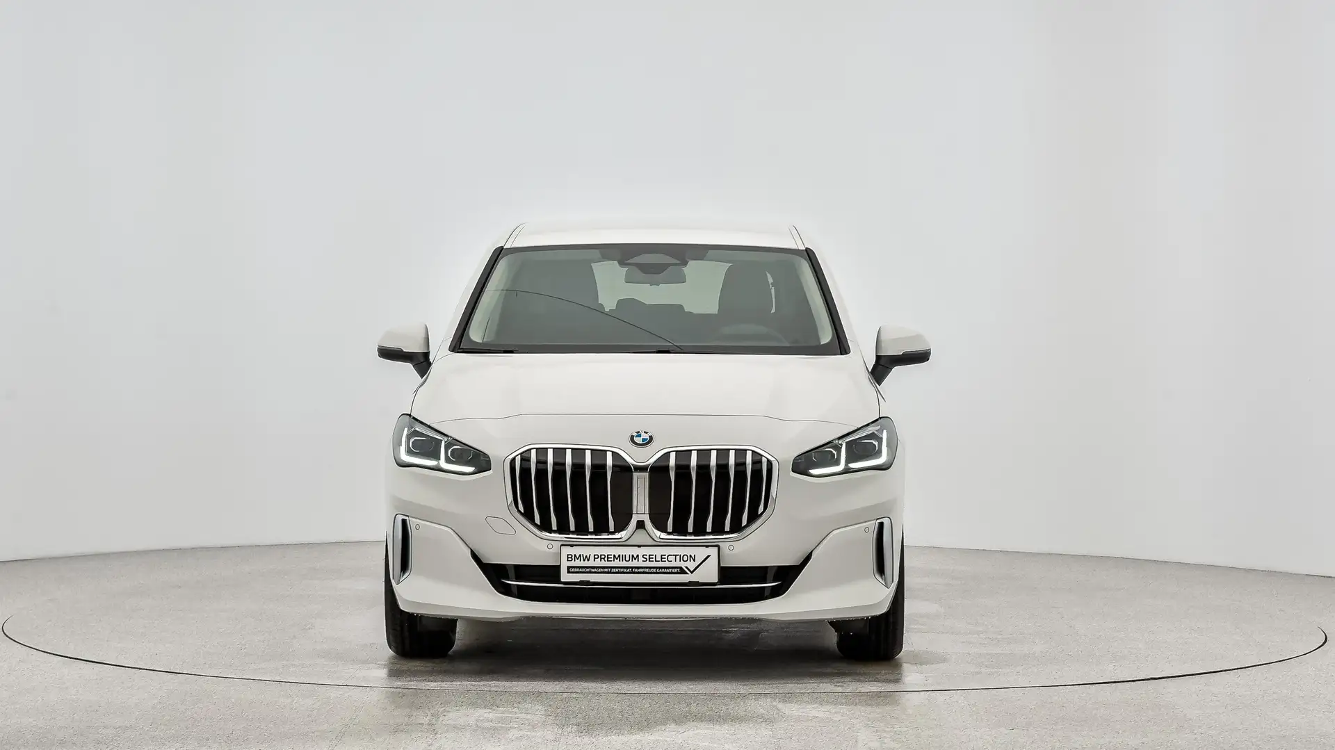 BMW 218 i Active Tourer Luxury Line Head-Up Innovations Pa Weiß - 2
