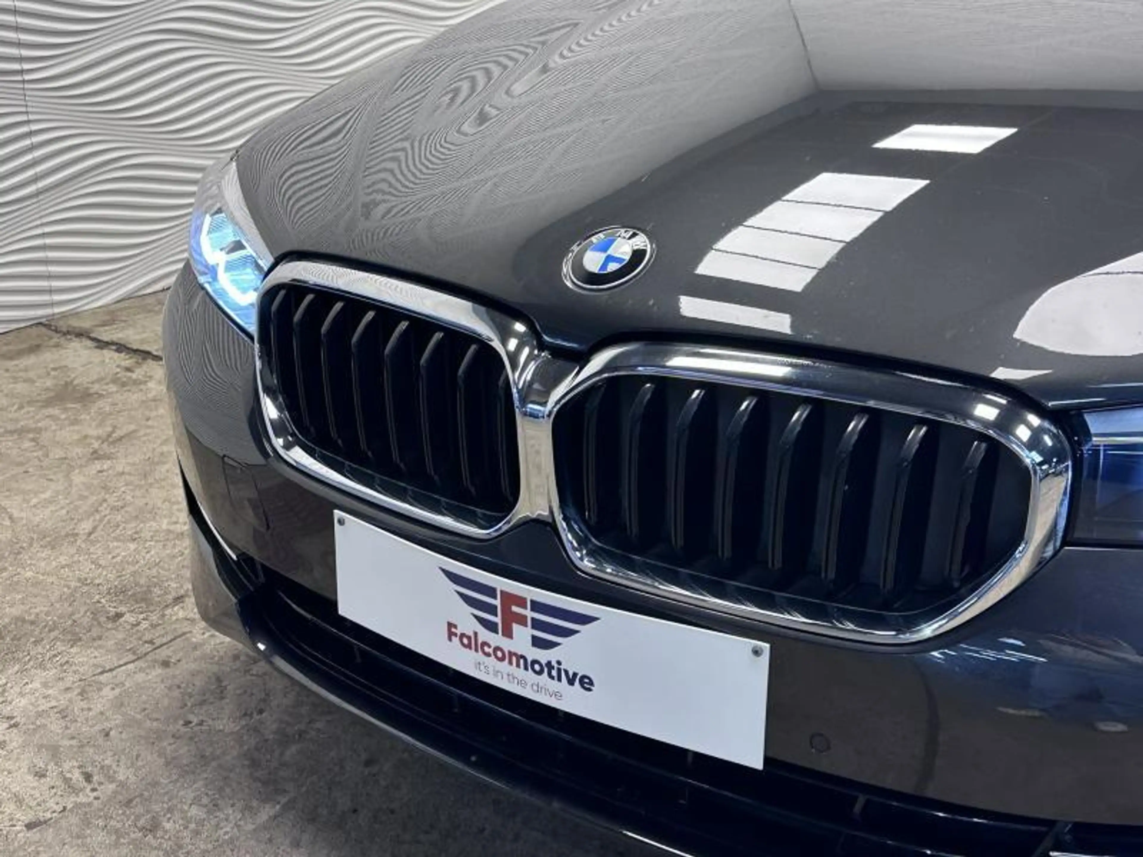 BMW 518 d*AUT*CARPLAY*LEDER*TOURING* — photo 6