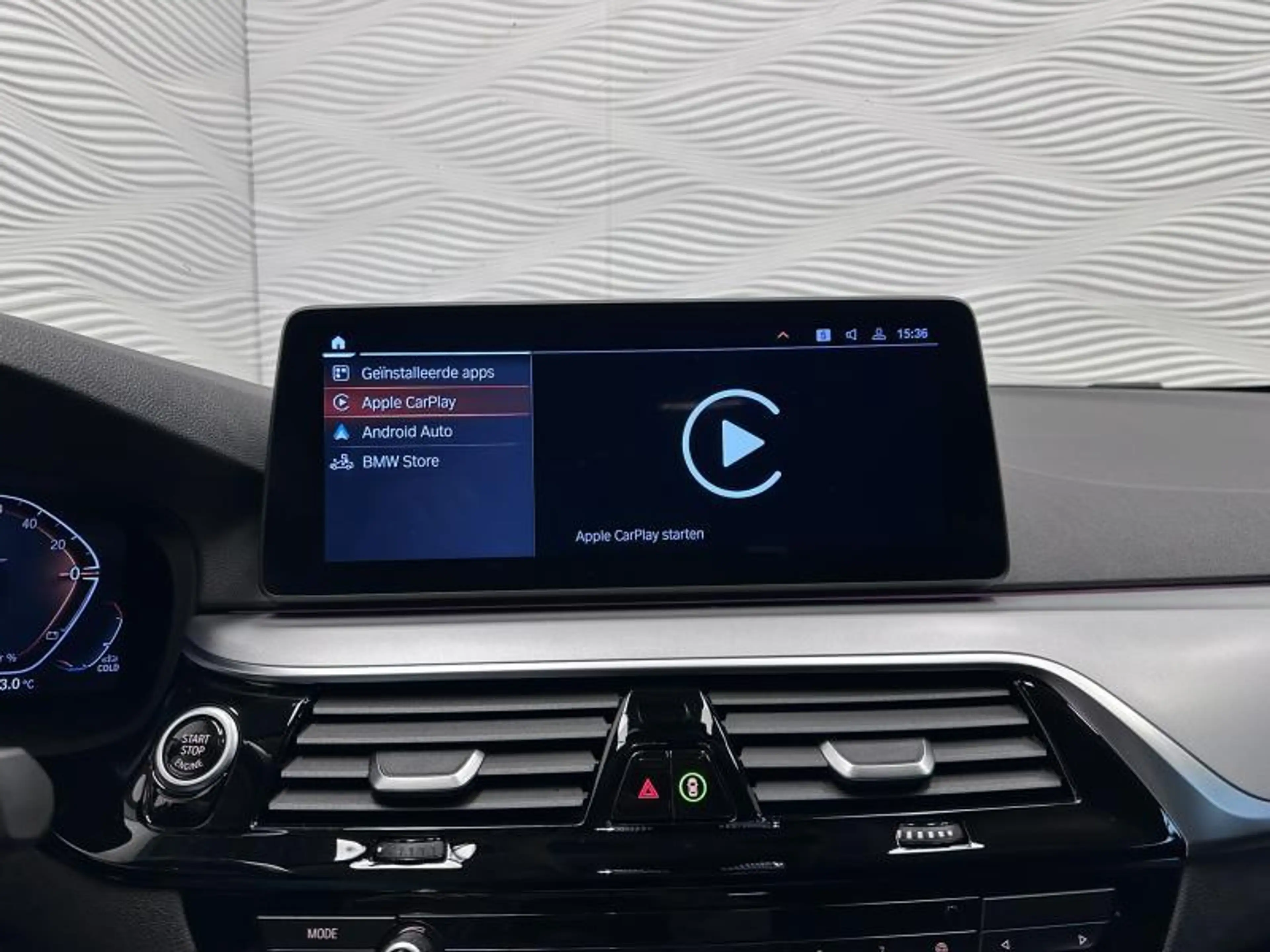 BMW 518 d*AUT*CARPLAY*LEDER*TOURING* — photo 27