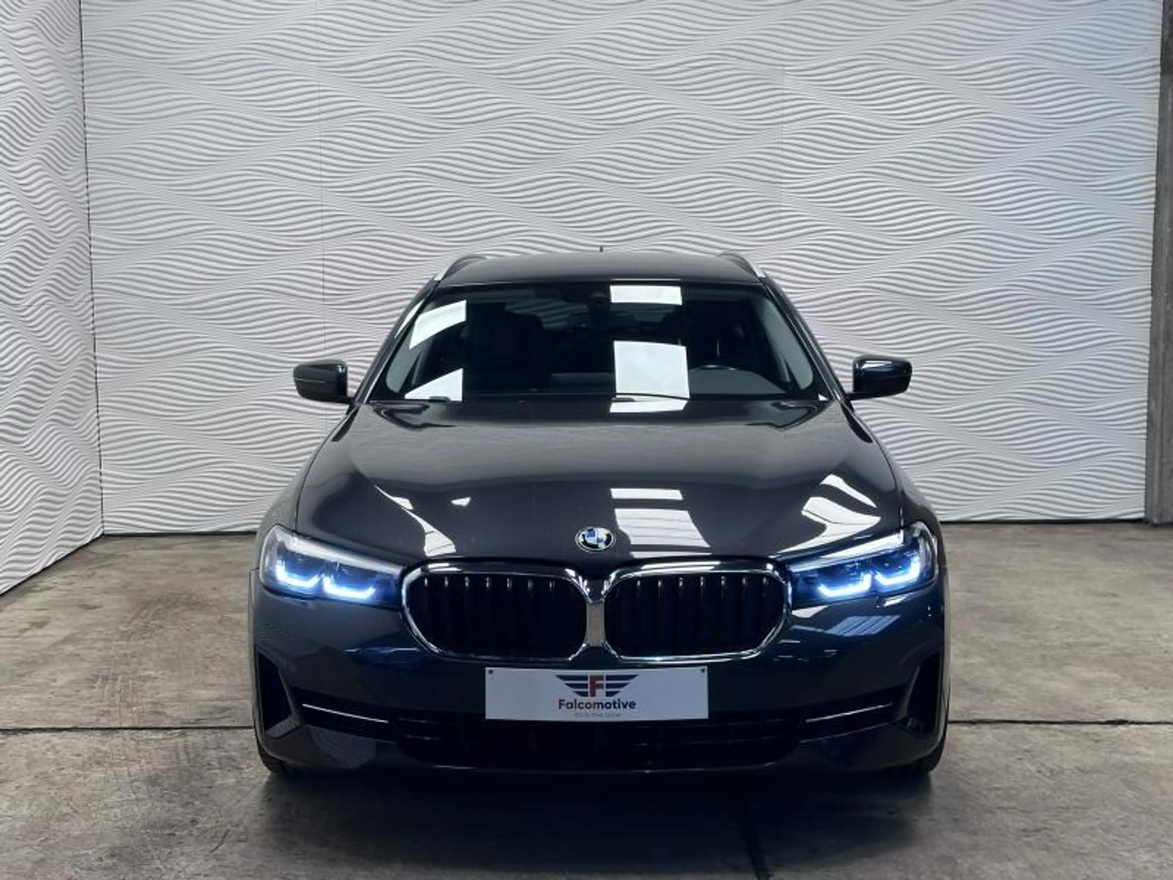 BMW 518 d*AUT*CARPLAY*LEDER*TOURING* — photo 5