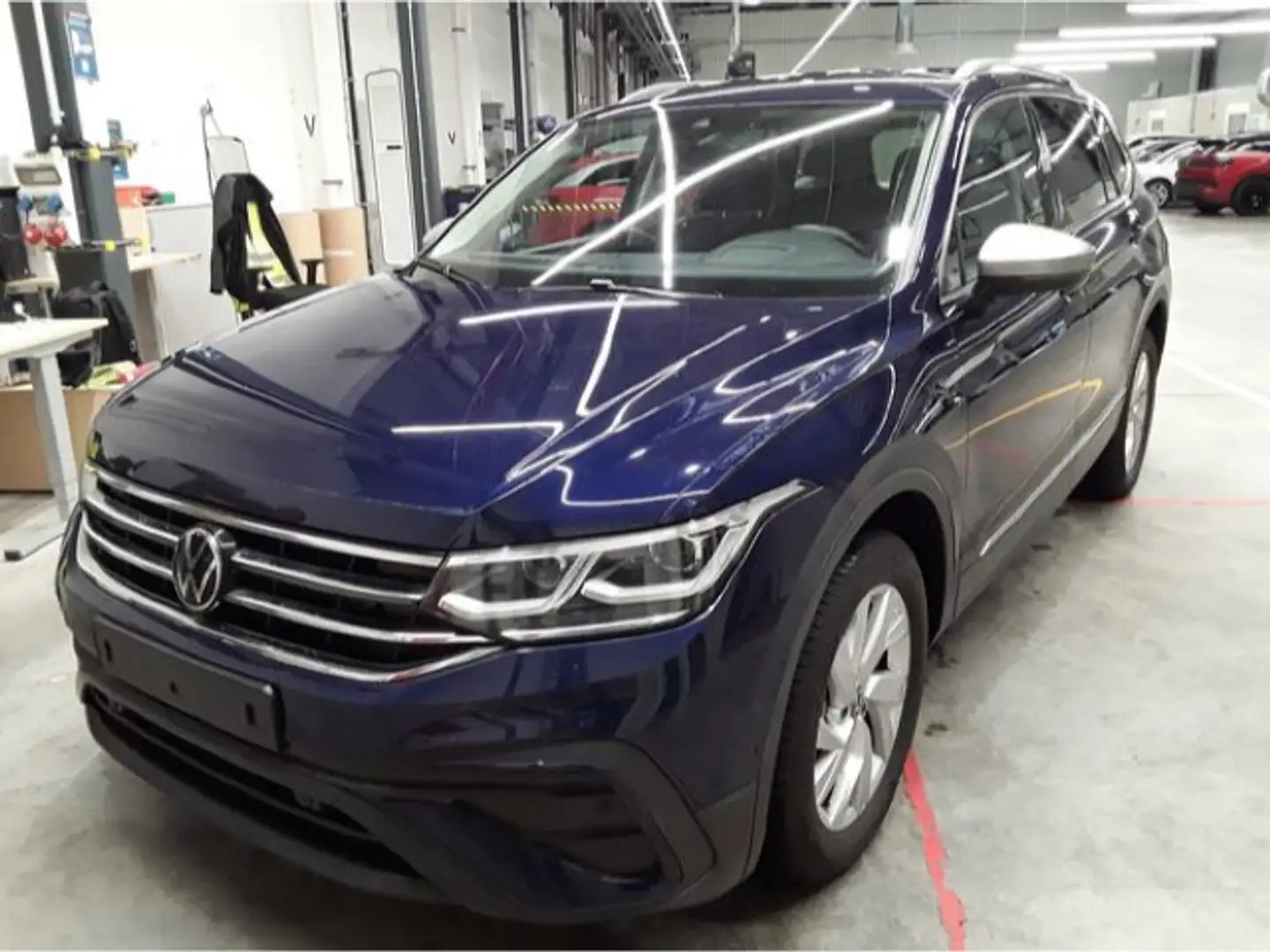 Volkswagen Tiguan Allspace 1.5 TSI DSG LIFE 7-SITZE NAVI AH Blau - 2