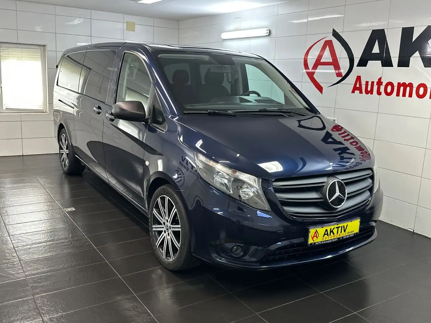 Mercedes-Benz Vito Tourer 119 CDI Pro extralang*8-Sitzer*Navi* Blau - 1