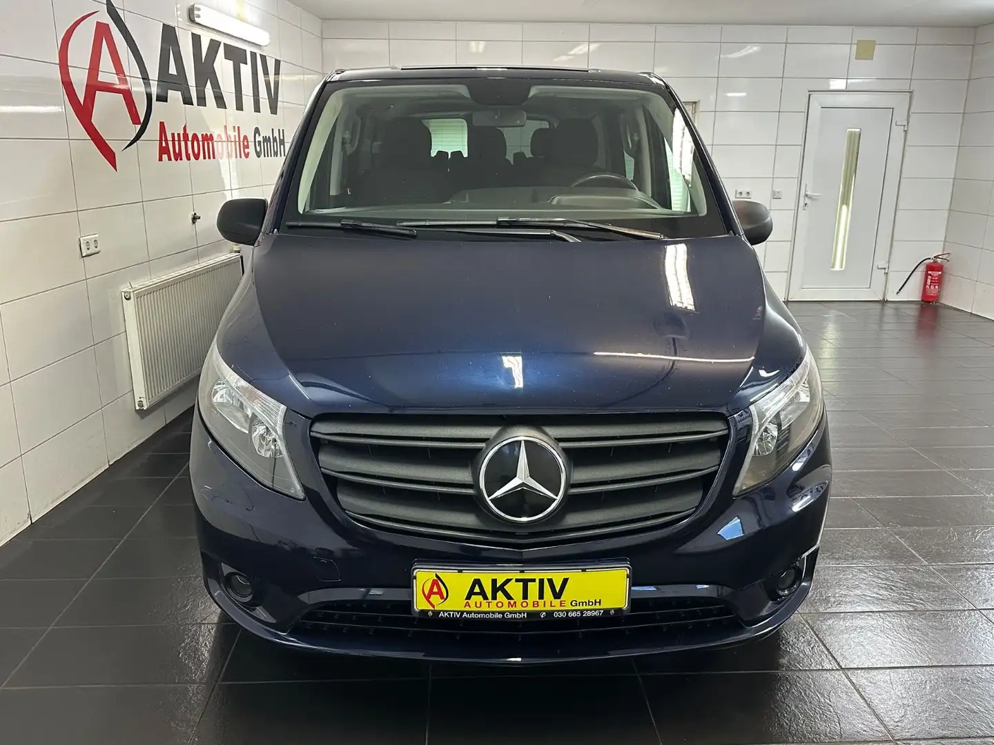 Mercedes-Benz Vito Tourer 119 CDI Pro extralang*8-Sitzer*Navi* Blau - 2