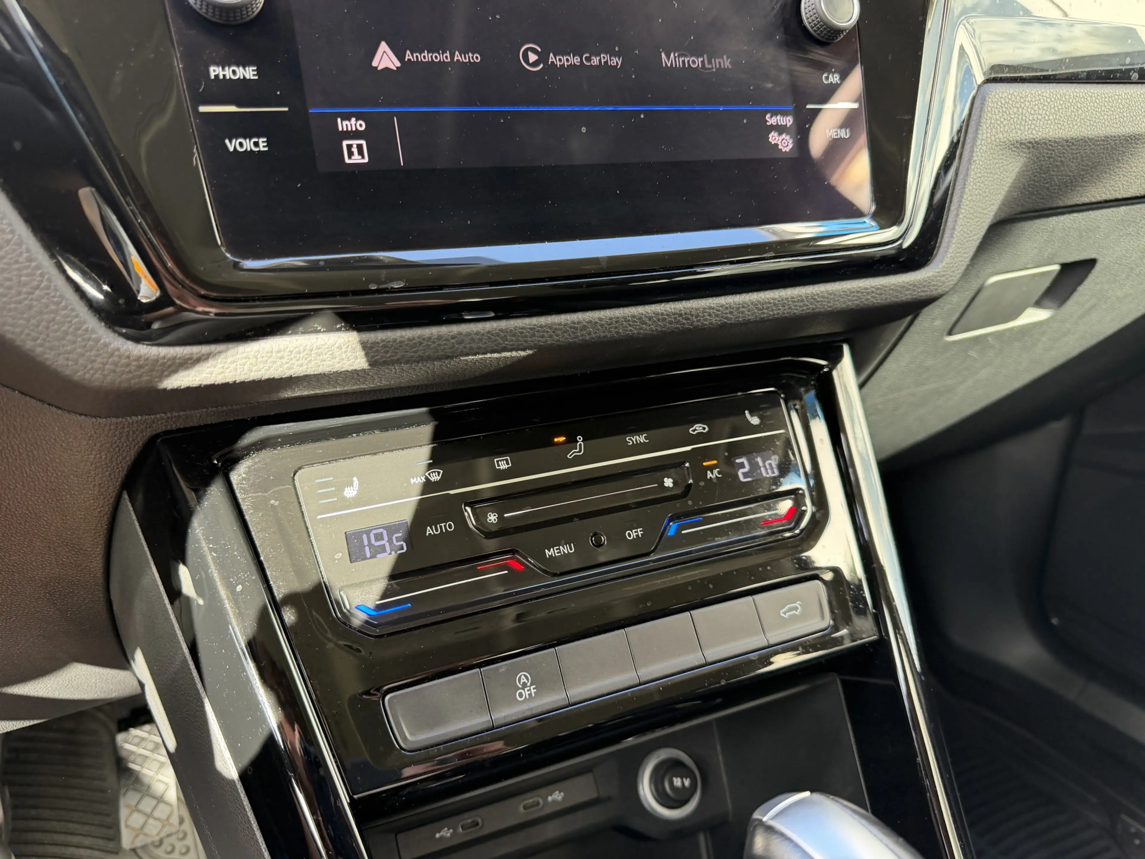 Volkswagen Touran 1.5 TSI Highline 7p App Carplay — photo 21
