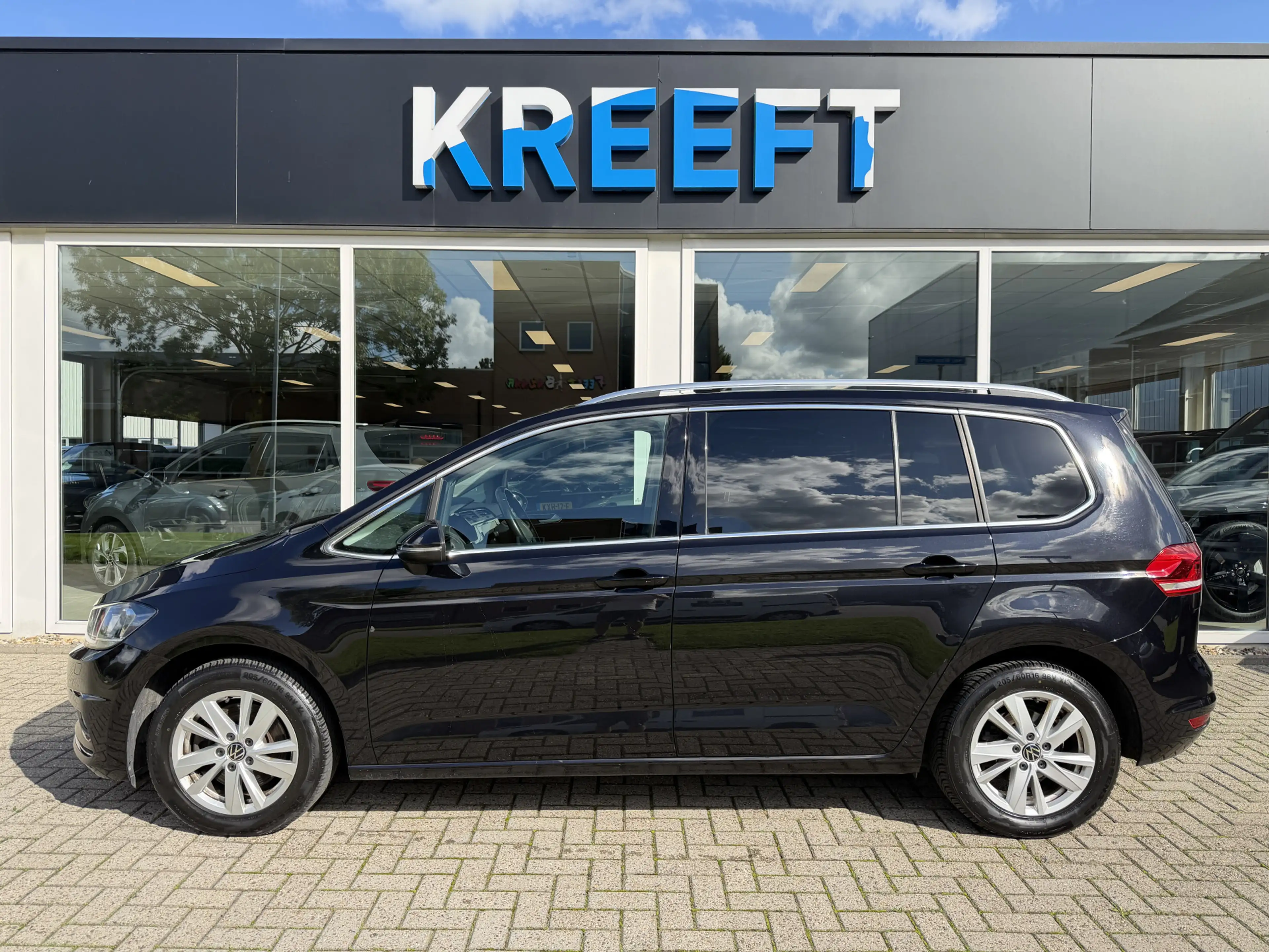 Volkswagen Touran 1.5 TSI Highline 7p App Carplay — photo 2