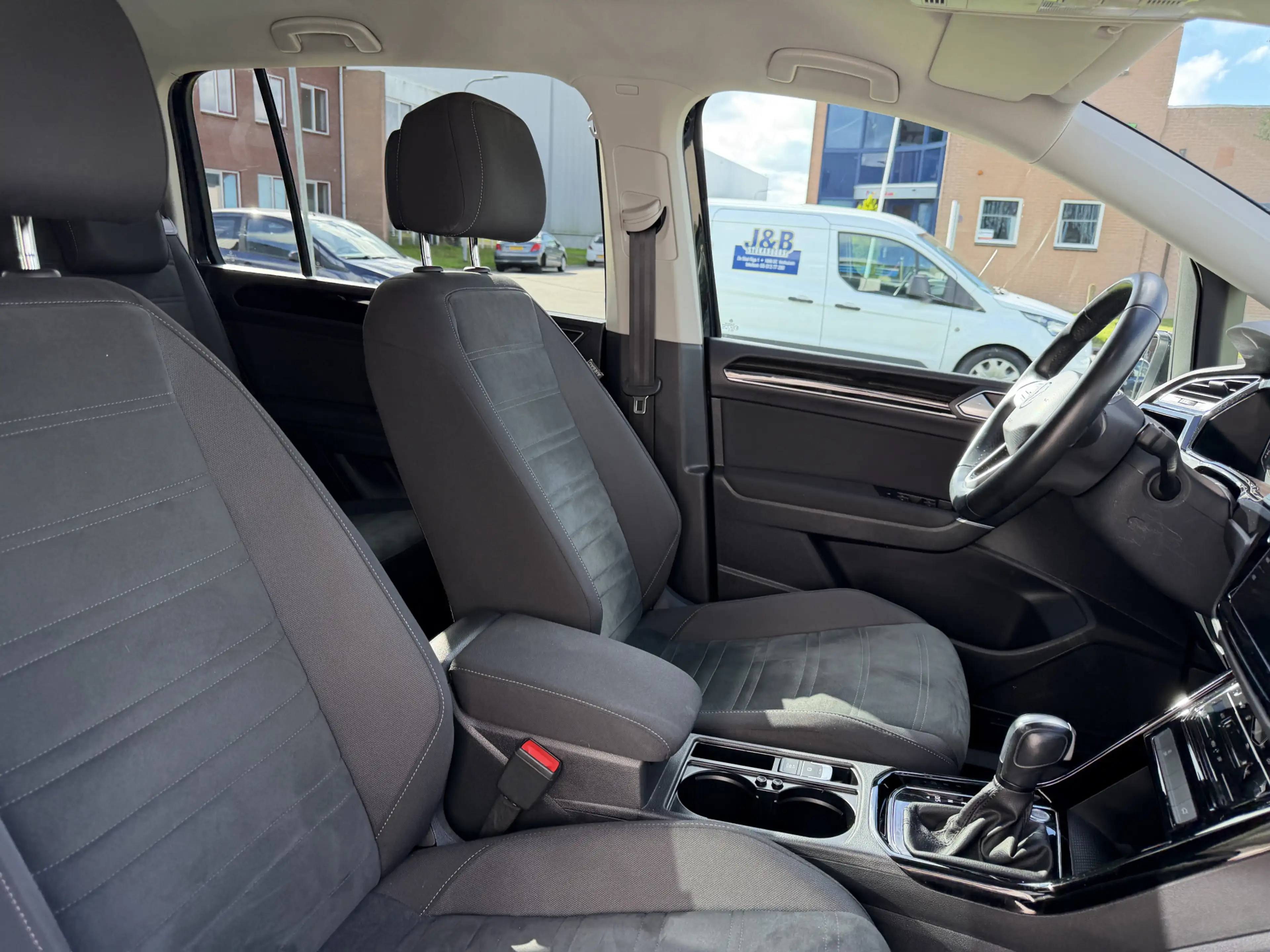 Volkswagen Touran 1.5 TSI Highline 7p App Carplay — photo 13