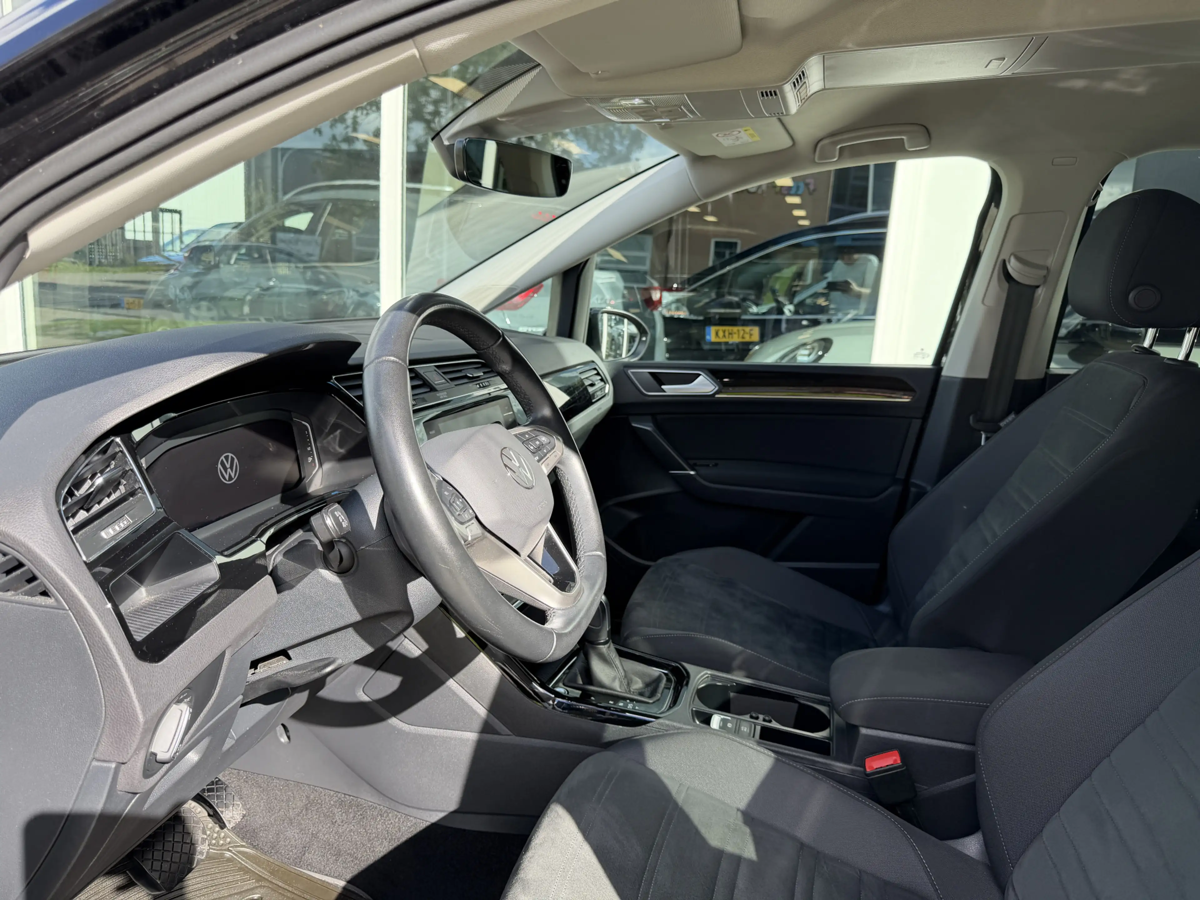 Volkswagen Touran 1.5 TSI Highline 7p App Carplay — photo 17